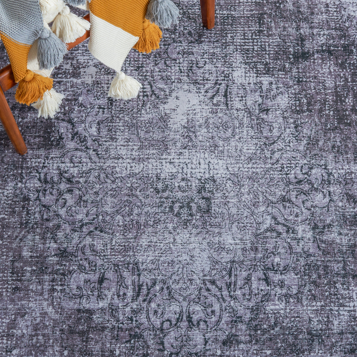 Safavieh Machine Washable Tucson Tsn190Z Black/Grey Rug.