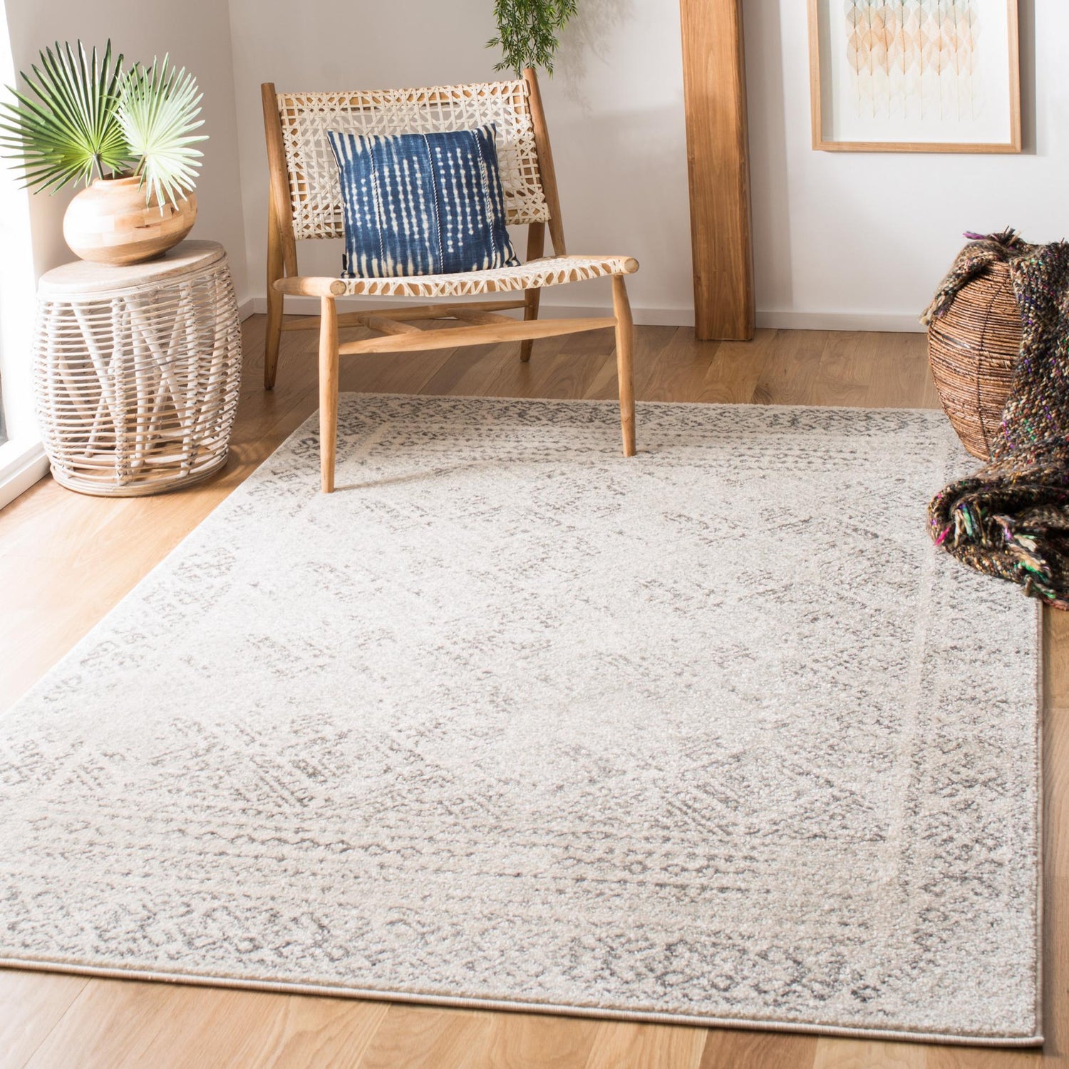 Safavieh Tulum Tul264A Ivory/Grey Rug.
