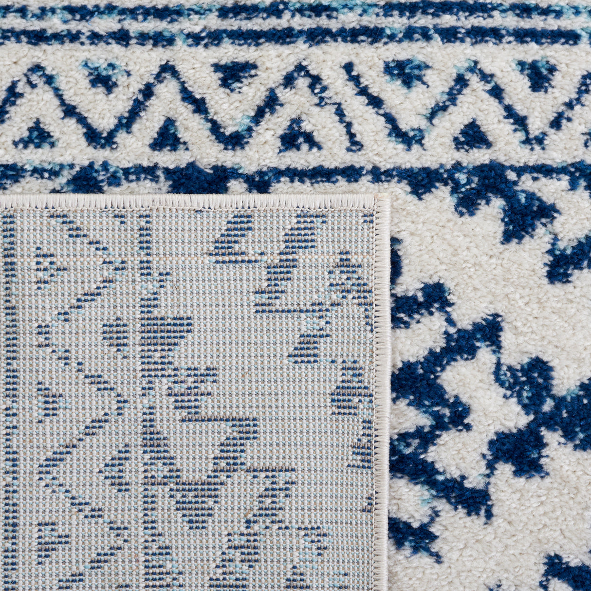 Safavieh Tulum Tul272D Ivory/Navy Rug.