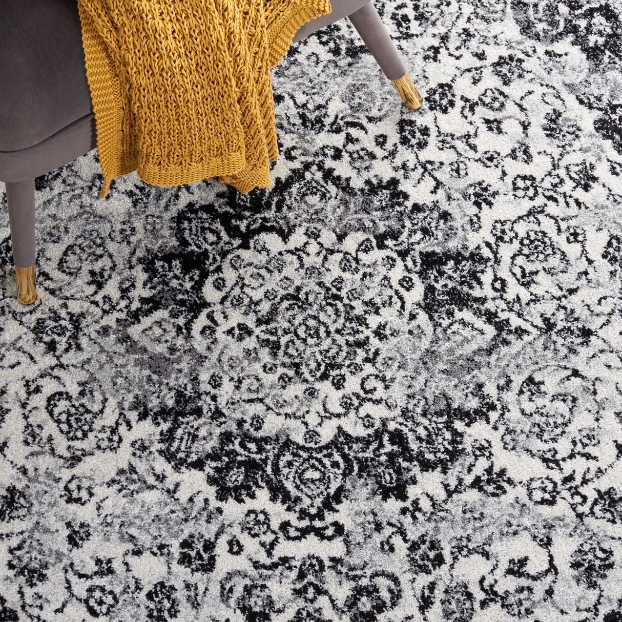 Safavieh Tulum Tul282A Ivory/Black Rug.