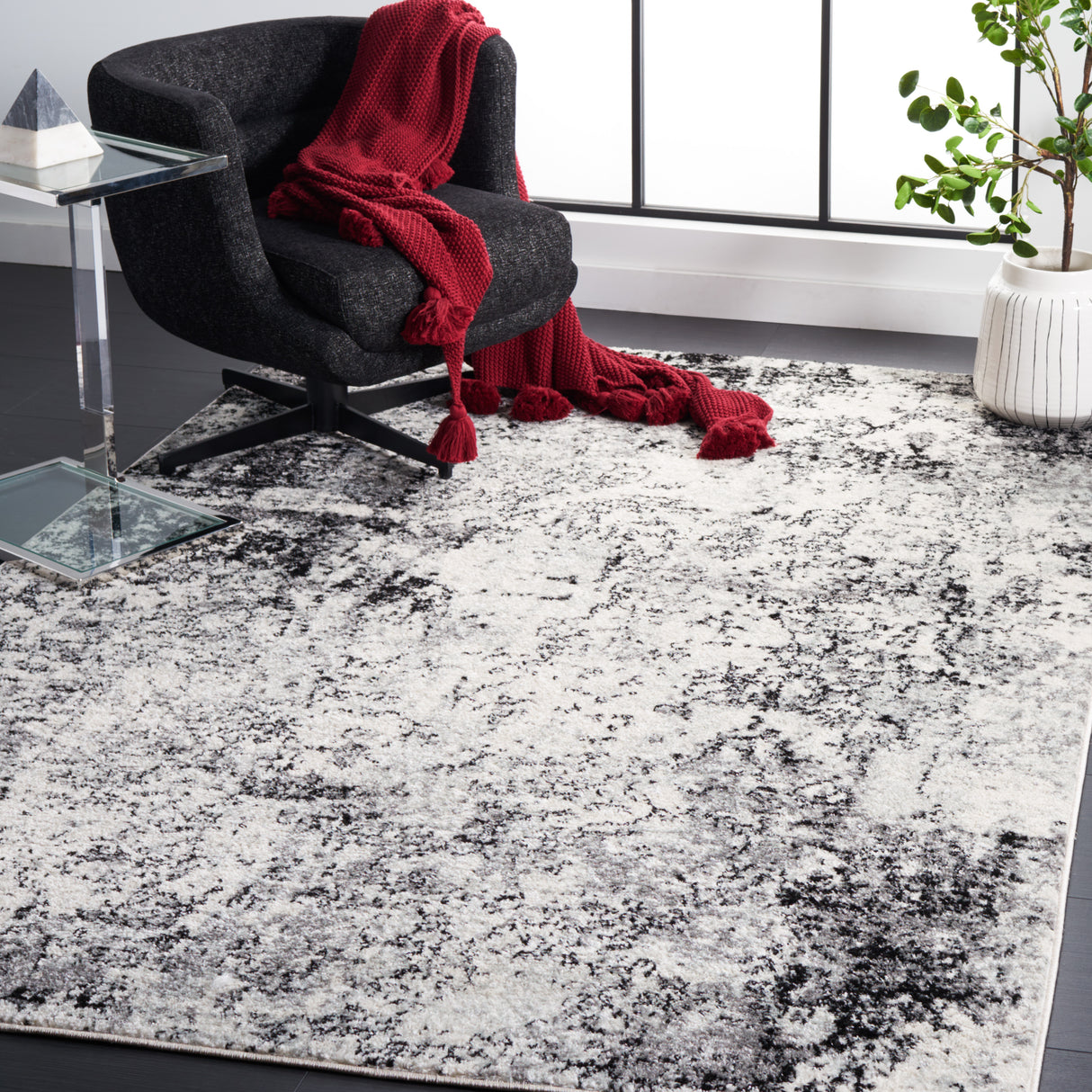 Safavieh Tulum Tul284A Ivory/Black Rug.