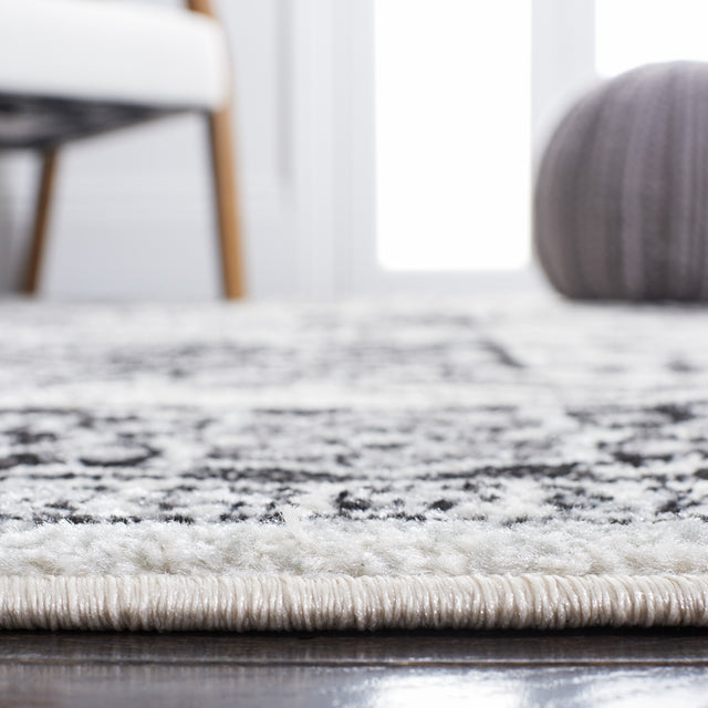 Safavieh Tulum Tul285A Ivory/Black Rug.