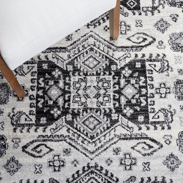 Safavieh Tulum Tul285A Ivory/Black Rug.
