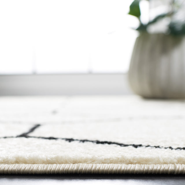 Safavieh Tulum Tul608A Ivory/Black Rug.