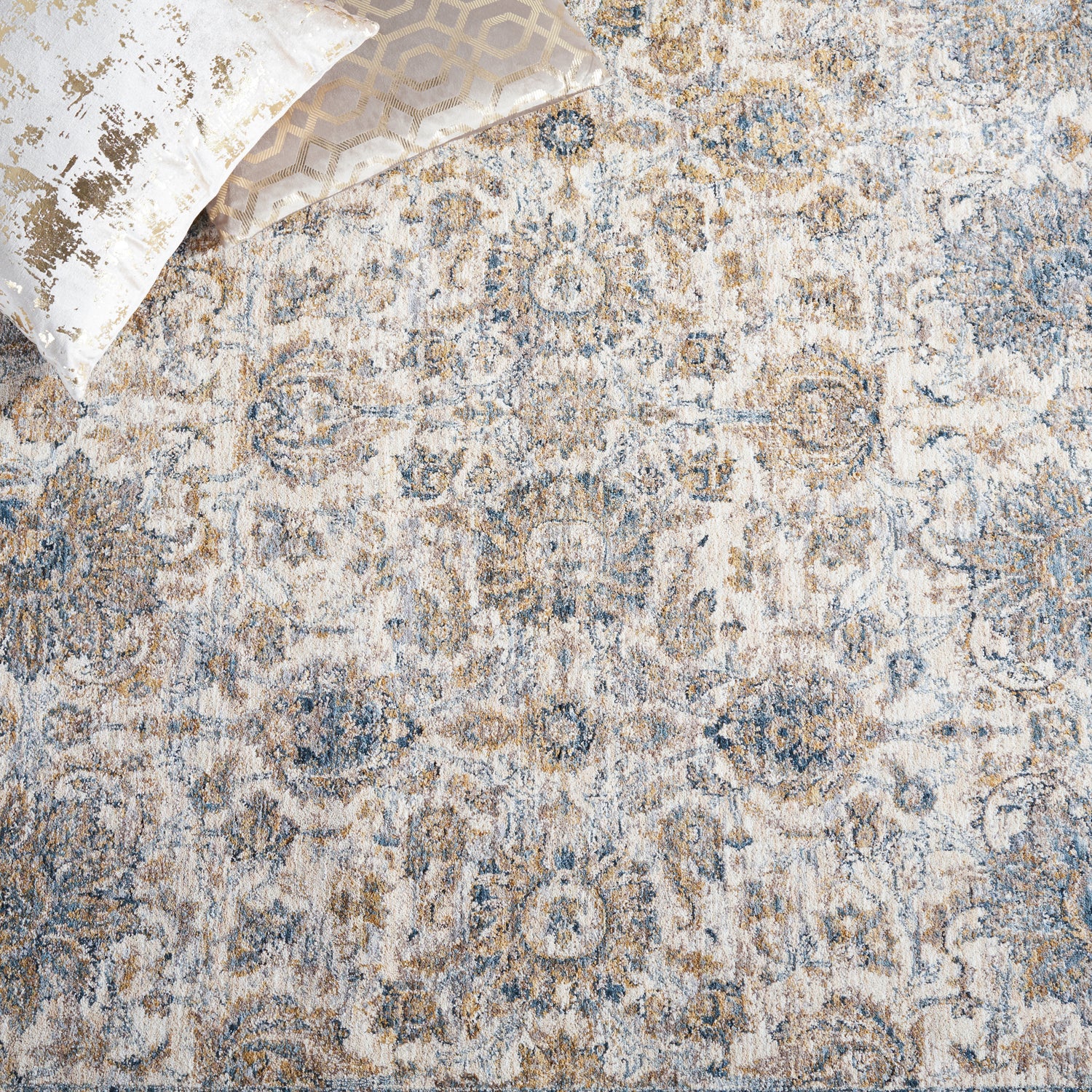 Safavieh Valencia Val570A Ivory/Blue Rugs.
