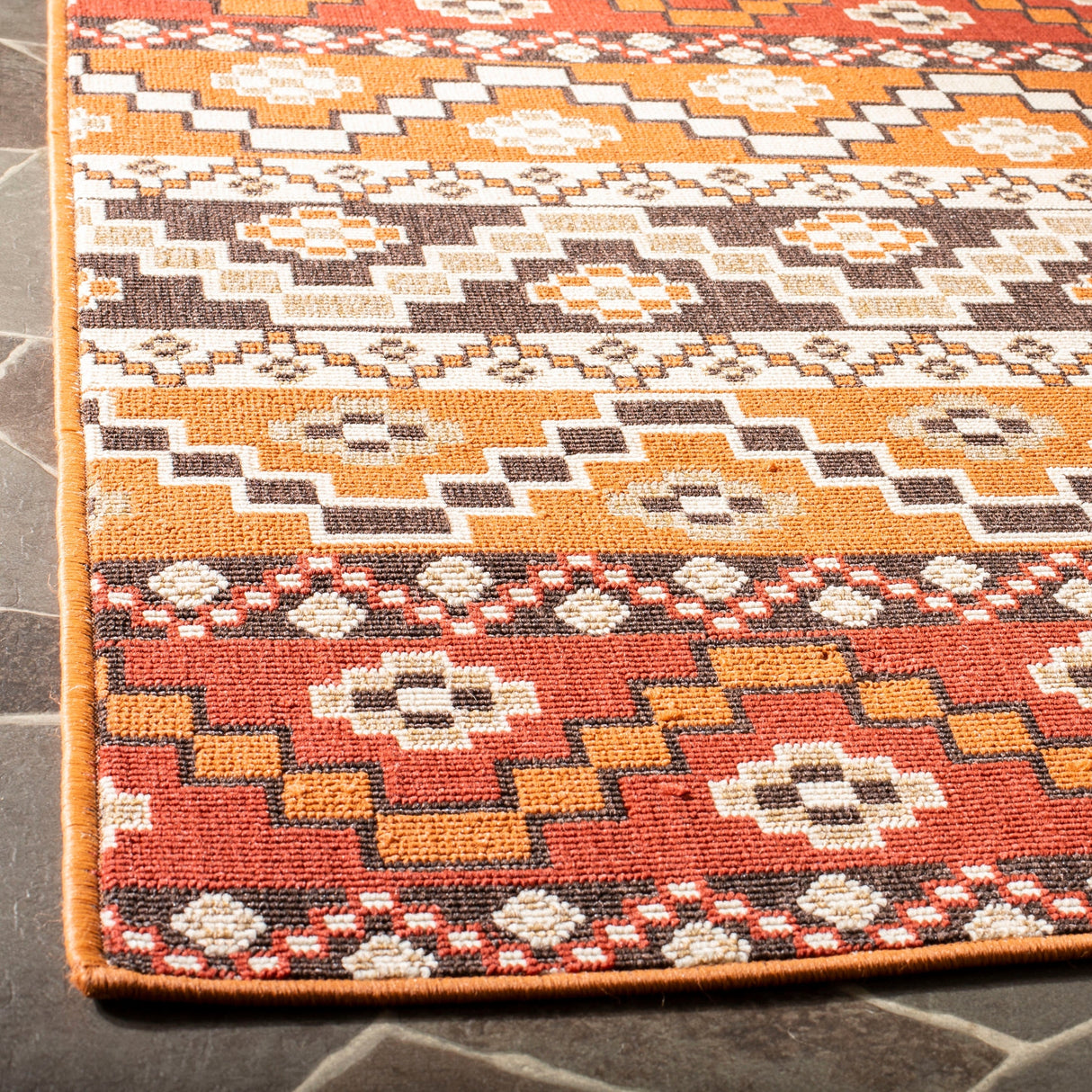 Safavieh Veranda Ver095 Red/Chocolate Rug.