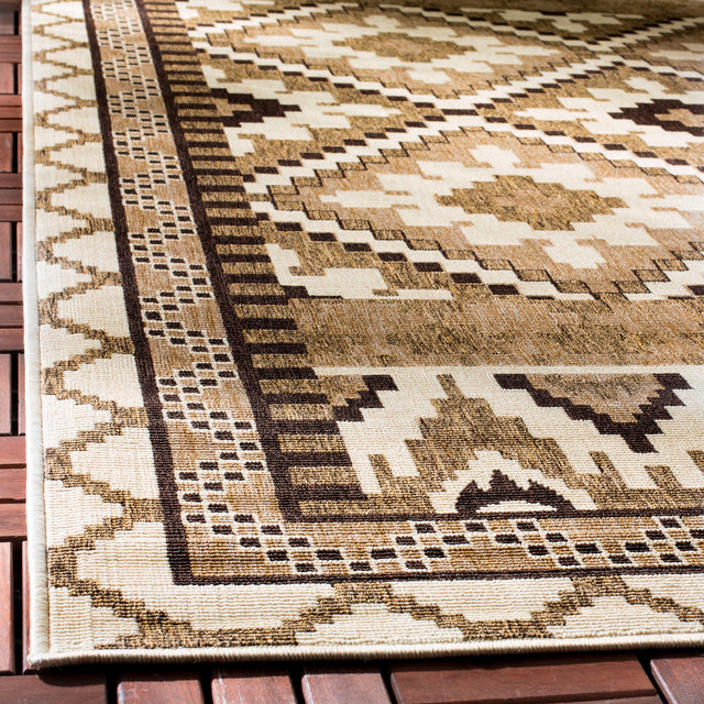Safavieh Veranda Ver096 Creme/Brown Rug.