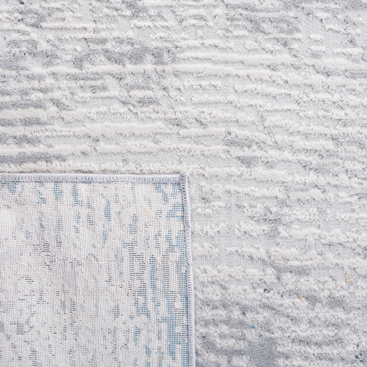 Safavieh Vogue Vge204A Ivory/Blue Rust Rug.