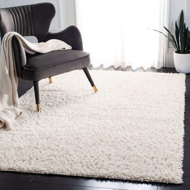Safavieh Venus Shag Vns520A Ivory Rug.