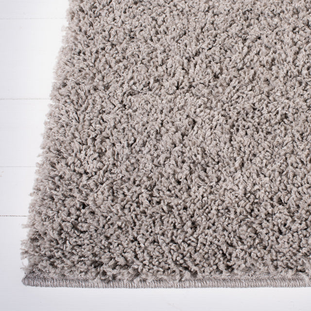 Safavieh Venus Shag Vns520E Taupe Rug.