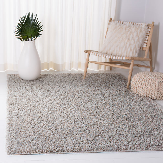 Safavieh Venus Shag Vns520F Light Grey Rug.