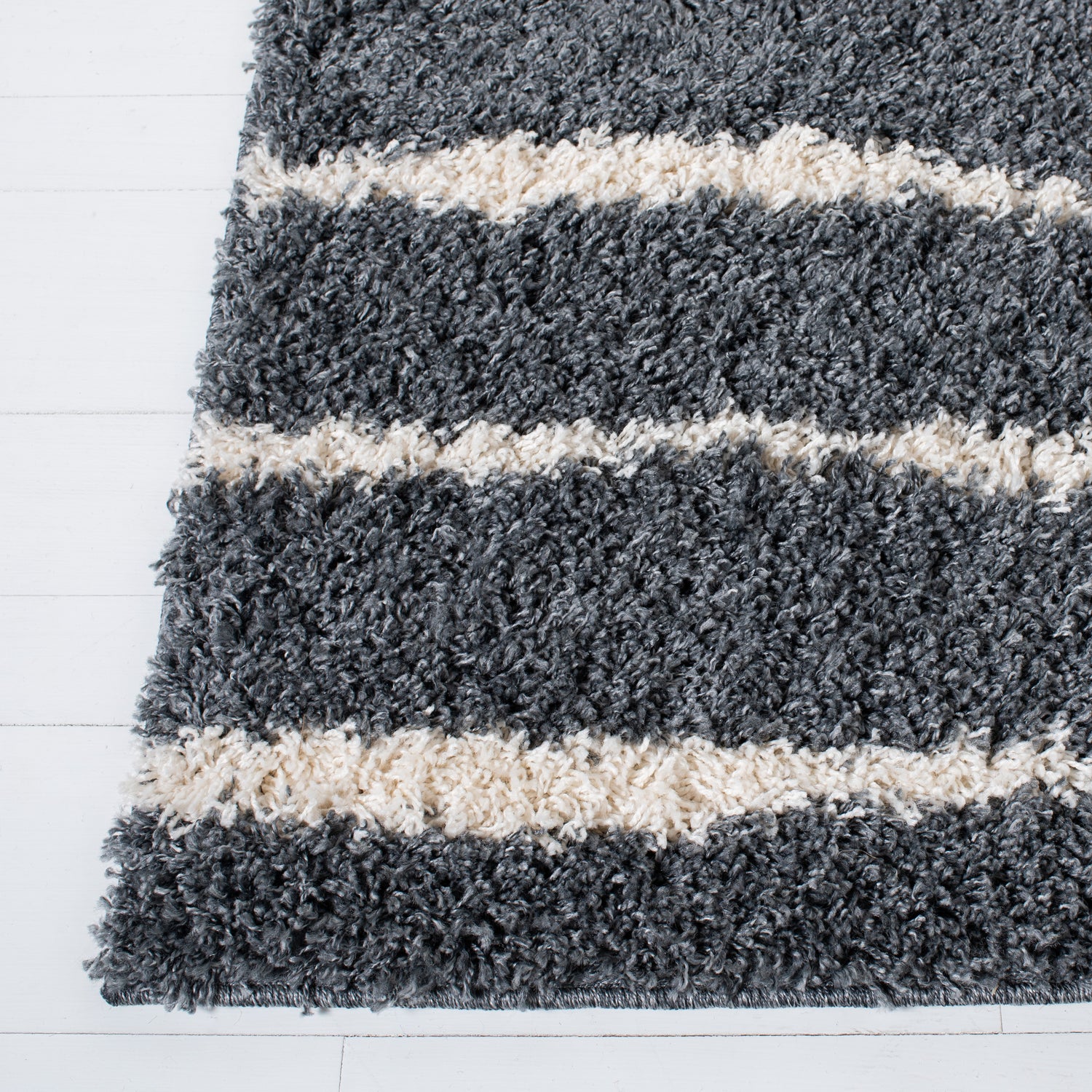 Safavieh Venus Shag Vns603G Dark Grey/Ivory Rug.
