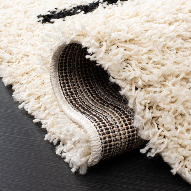 Safavieh Venus Shag Vns604A Ivory/Black Rug.