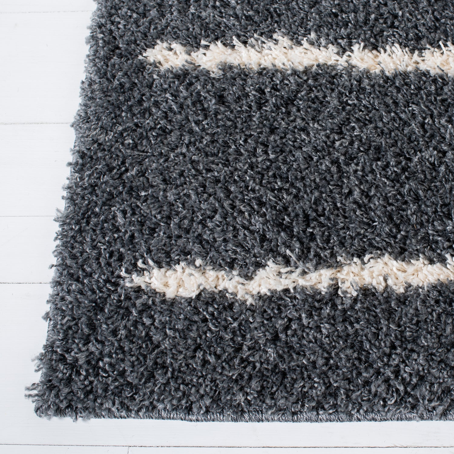 Safavieh Venus Shag Vns604G Dark Grey/Ivory Rug.