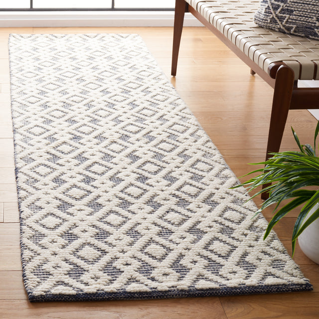 Safavieh Vermont Vrm102N Ivory/Navy Rug.