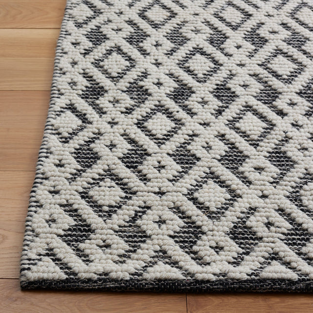 Safavieh Vermont Vrm102Z Ivory/Black Rug.