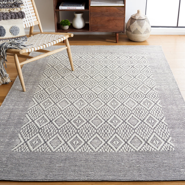 Safavieh Vermont Vrm155Z Ivory/Black Rug.