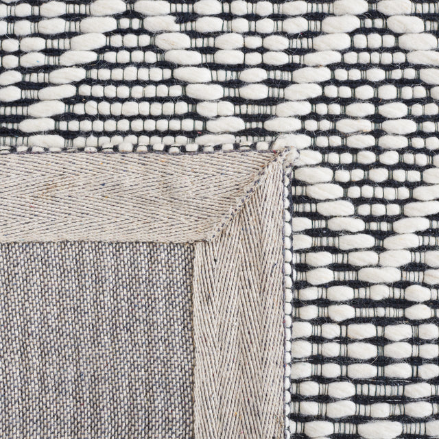 Safavieh Vermont Vrm155Z Ivory/Black Rug.