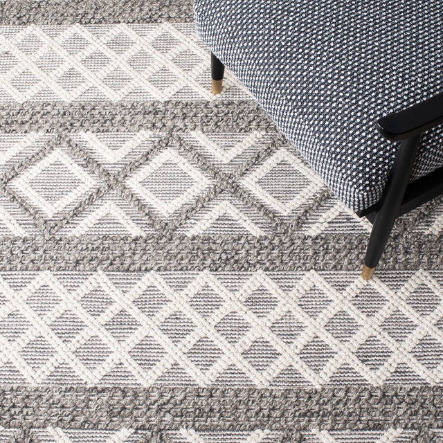 Safavieh Vermont Vrm211H Ivory/Dark Grey Rugs.