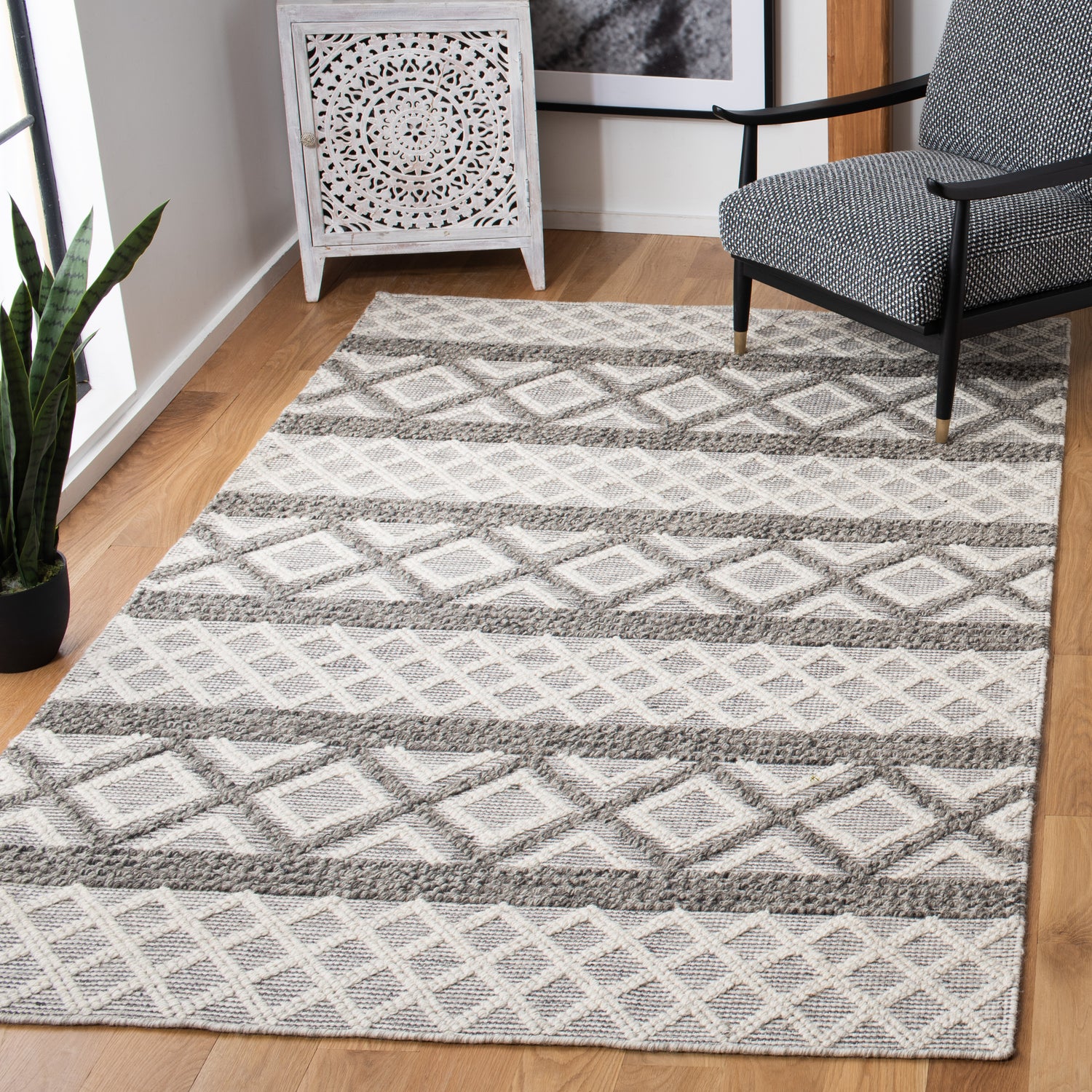 Safavieh Vermont Vrm211H Ivory/Dark Grey Rugs.