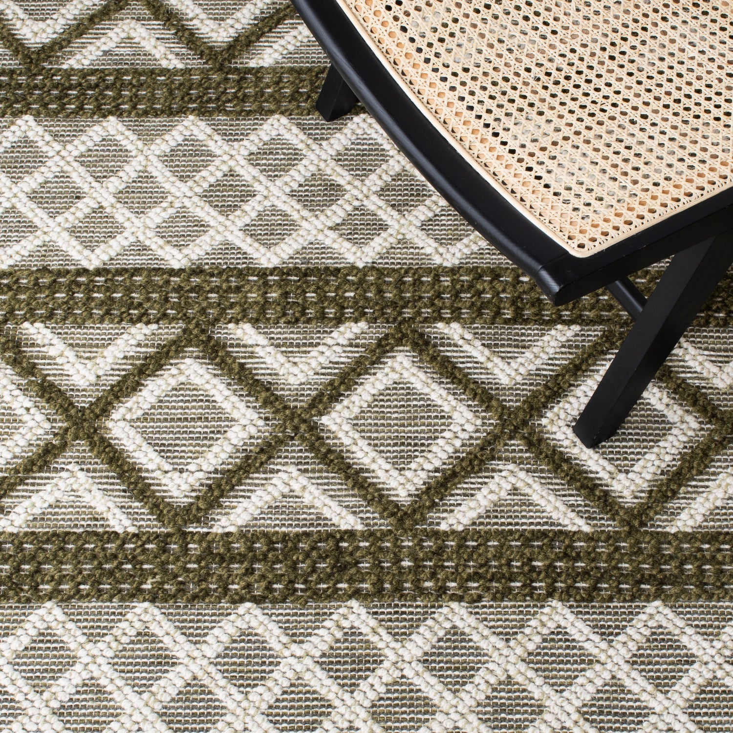 Safavieh Vermont Vrm211Y Ivory/Dark Green Rugs.