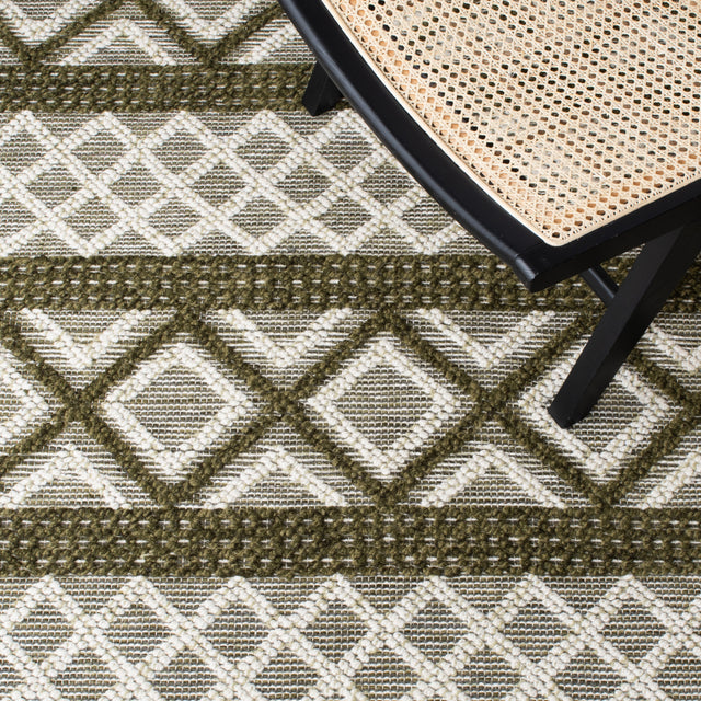 Safavieh Vermont Vrm211Y Ivory/Dark Green Rugs.