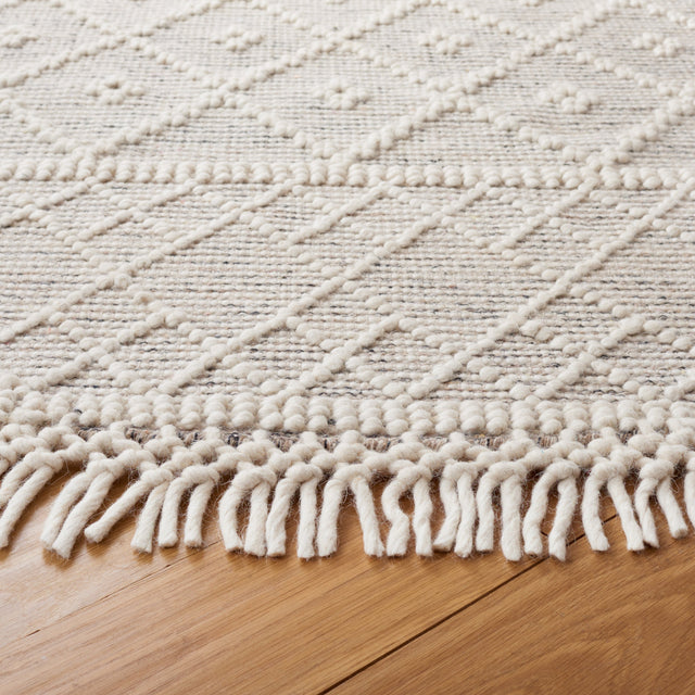 Safavieh Vermont Vrm250A Ivory/Grey Rug.