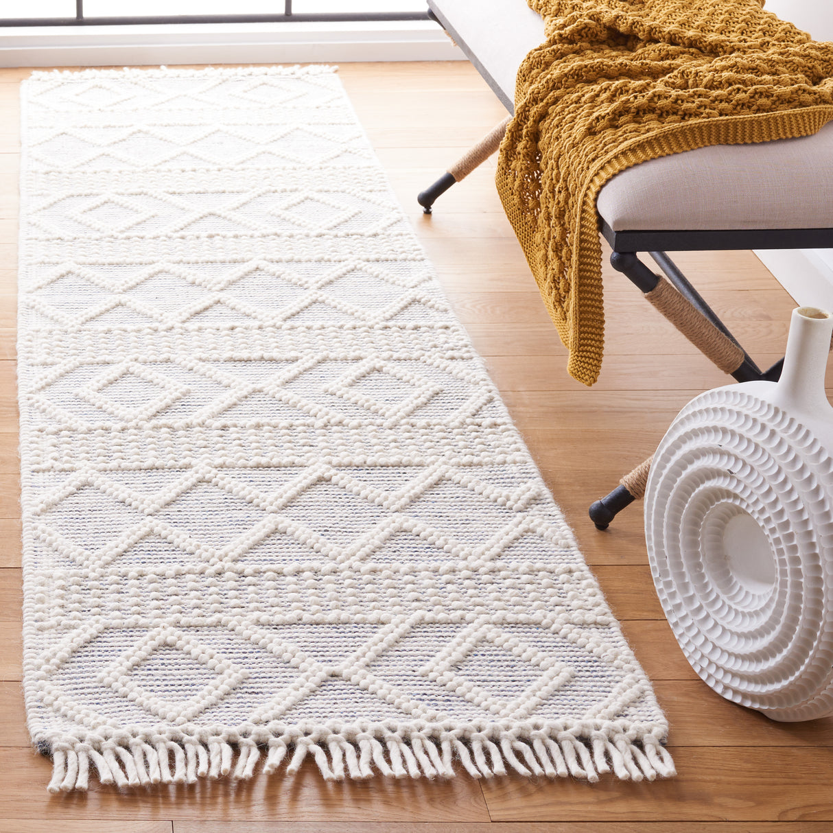 Safavieh Vermont Vrm251M Ivory/Blue Rug.