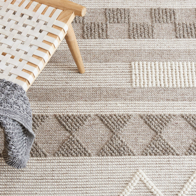 Safavieh Vermont Vrm253T Ivory/Brown Rug.