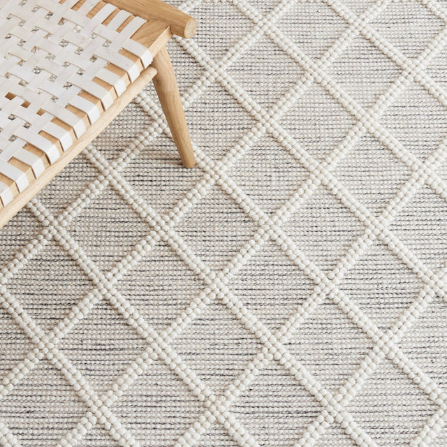 Safavieh Vermont Vrm255Z Black/Ivory Rug.