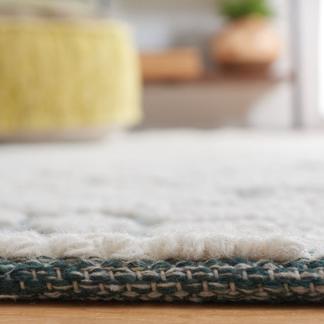 Safavieh Vermont Vrm303Y Ivory/Green Rug.