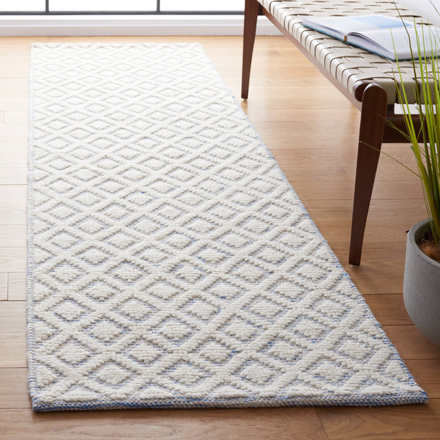 Safavieh Vermont Vrm304L Ivory/Light Blue Rug.