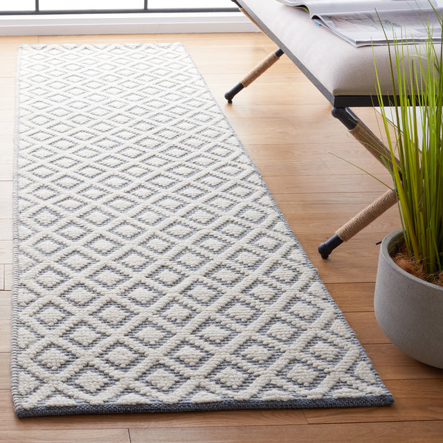 Safavieh Vermont Vrm304M Ivory/Blue Rug.