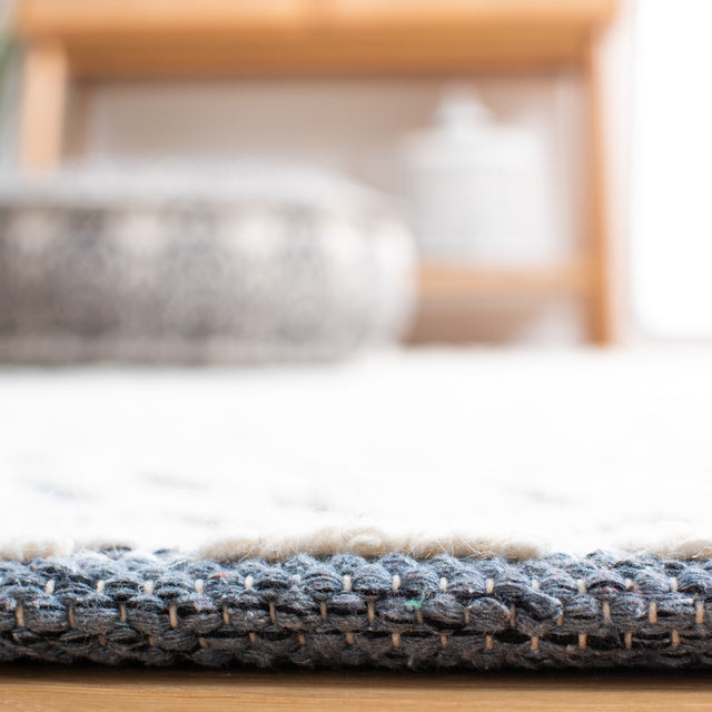 Safavieh Vermont Vrm304M Ivory/Blue Rug.