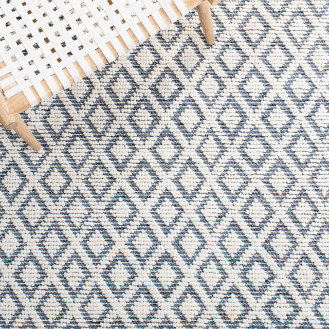 Safavieh Vermont Vrm304M Ivory/Blue Rug.