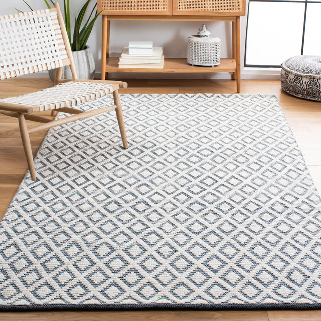 Safavieh Vermont Vrm304M Ivory/Blue Rug.