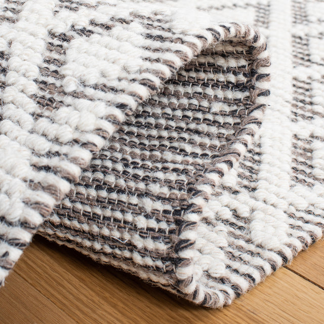 Safavieh Vermont Vrm304T Ivory/Brown Rug.