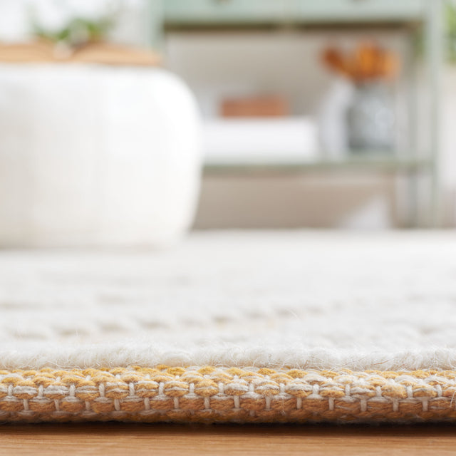 Safavieh Vermont Vrm306D Ivory/Gold Rug.