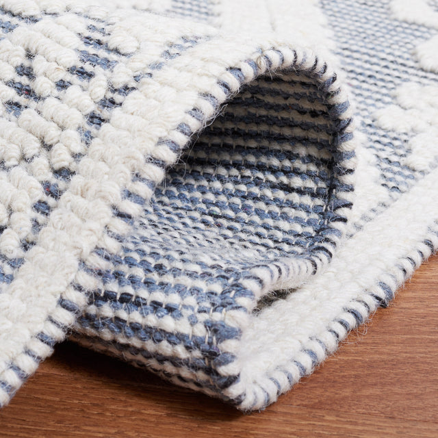 Safavieh Vermont Vrm306M Ivory/Blue Rug.