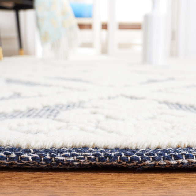 Safavieh Vermont Vrm306N Ivory/Navy Rug.