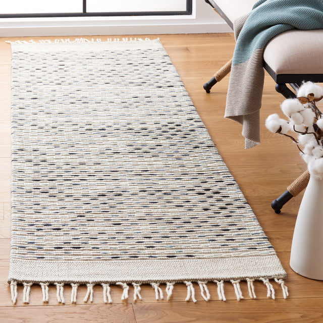 Safavieh Vermont Vrm307A Ivory Rug.