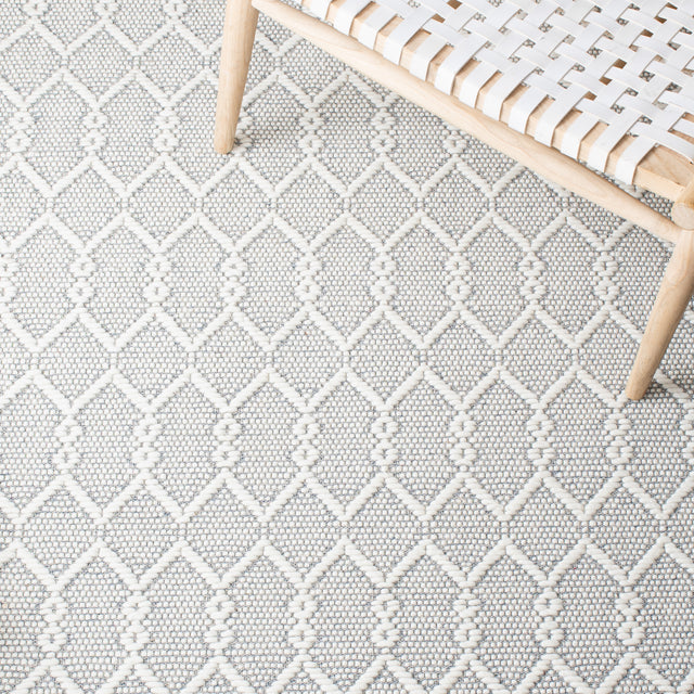 Safavieh Vermont Vrm308A Ivory Rug.