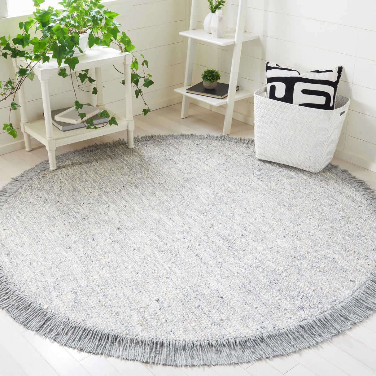 Safavieh Vermont Vrm701F Grey/Ivory Rugs.