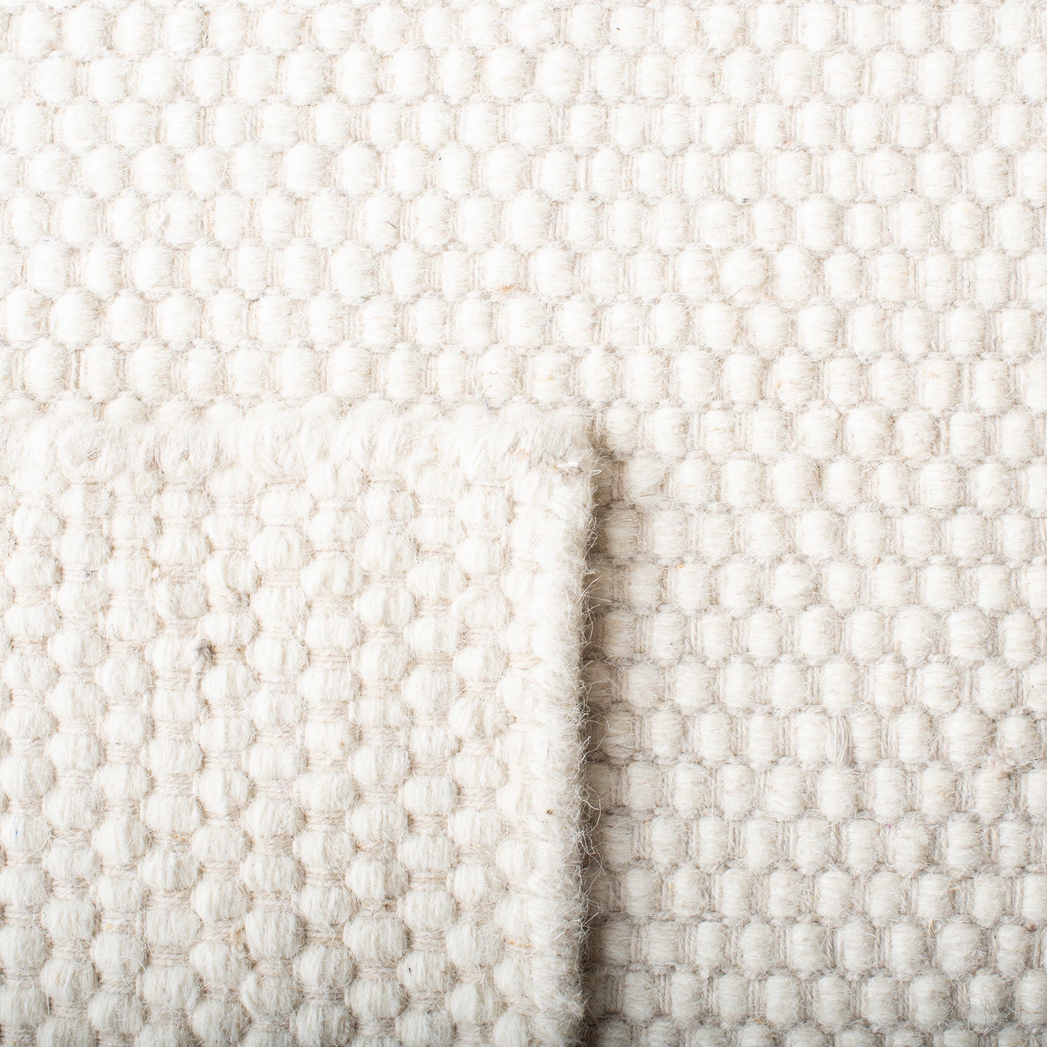 Safavieh Vermont Vrm801A Ivory Rugs.