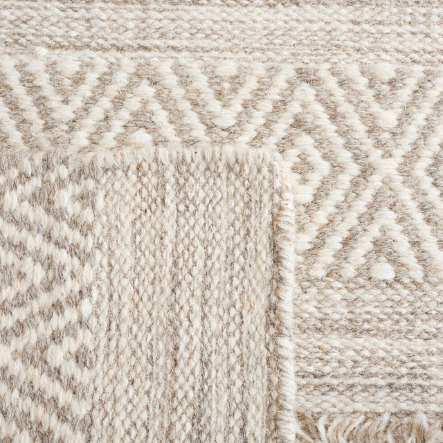 Safavieh Vermont Vrm903F Beige/Grey Rug.