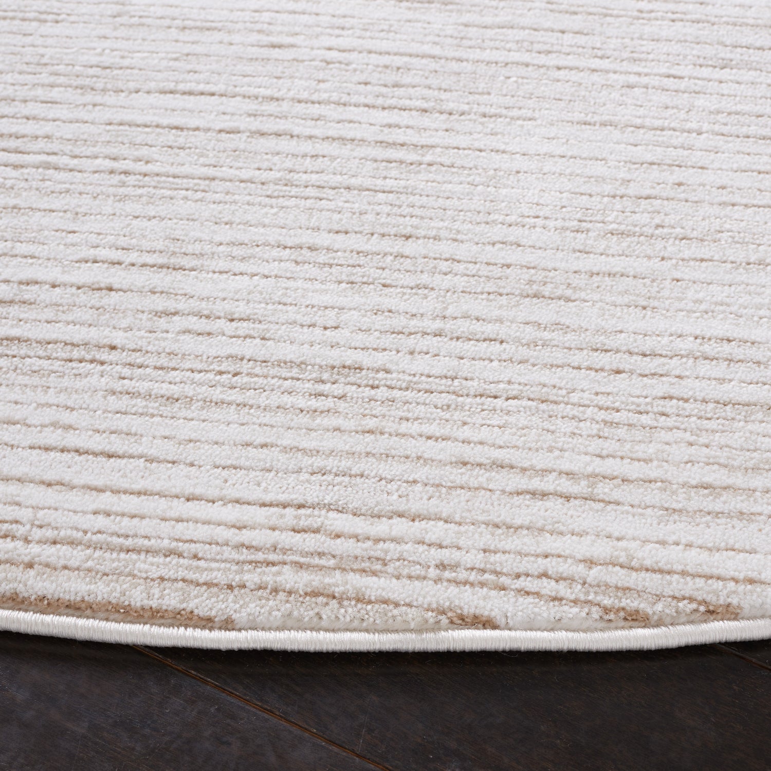 Safavieh Vision Vsn606J Ivory Rug.