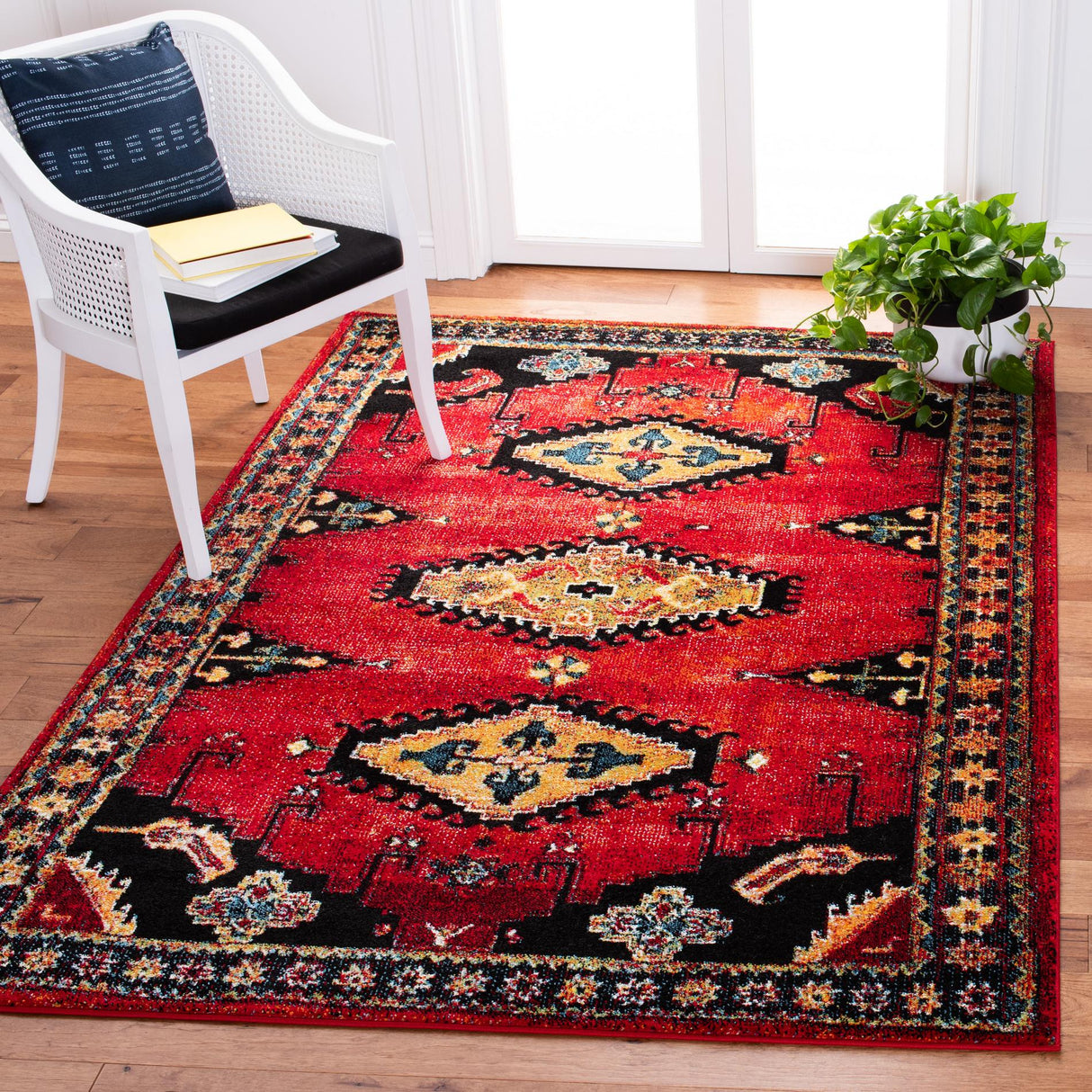 Safavieh Vintage Hamadan Vth251Q Red/Black Rugs.
