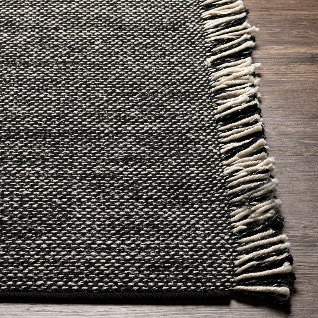 Surya Azalea Aza-2312 Black, Cream, Medium Gray Rug.