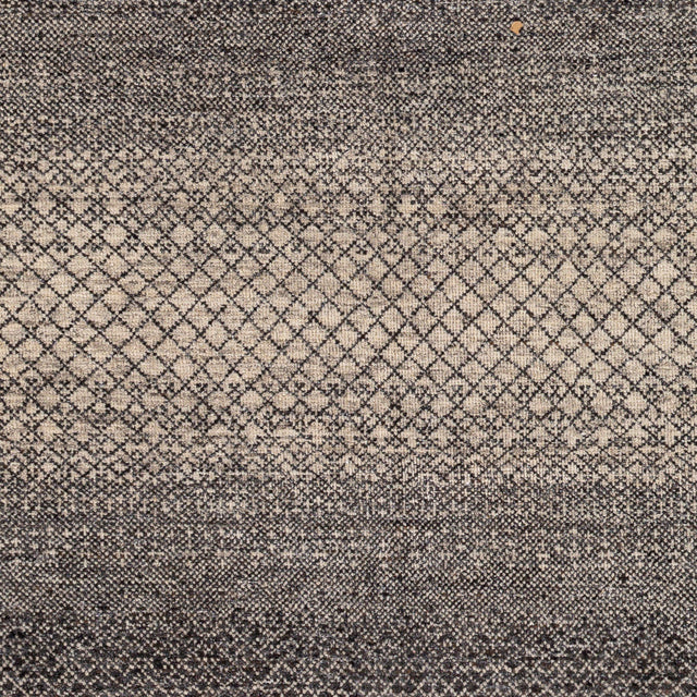 Surya Bethesda Btd-2301 Black, Charcoal, Medium Gray, Light Gray Rugs.
