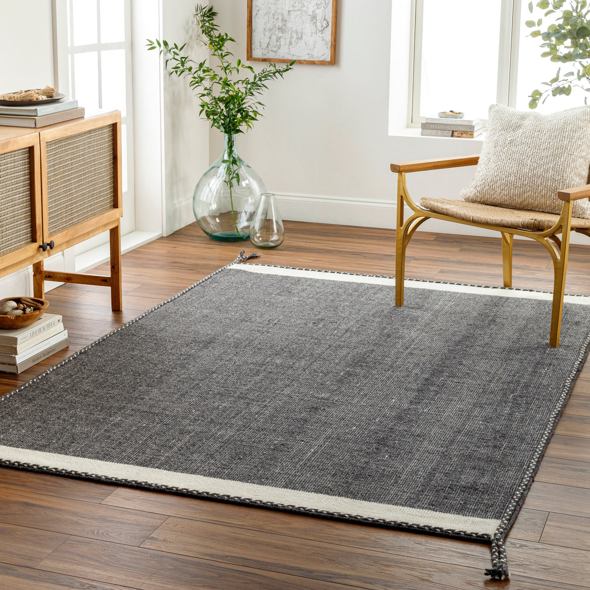 Surya Bushra Bus-2301 Black Rug.